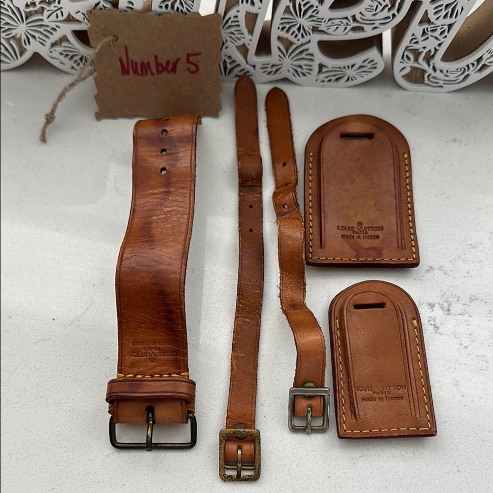 LV#5 ~ Louis Vuitton Brown Leather Tag Bag & Poignet